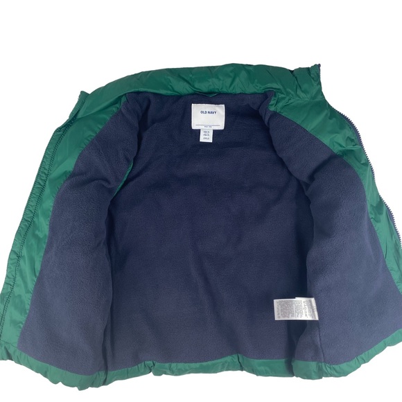 NWT Old Navy Boy's Puffer Vest - Size S (6-7) - Picture 3 of 6